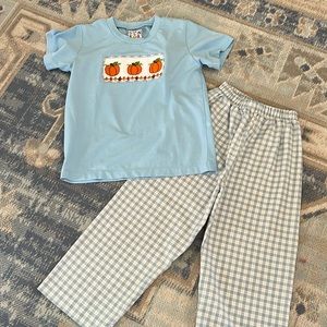 EUC Boys 4T Smocked Pumpkin Set 4T Three Sisters